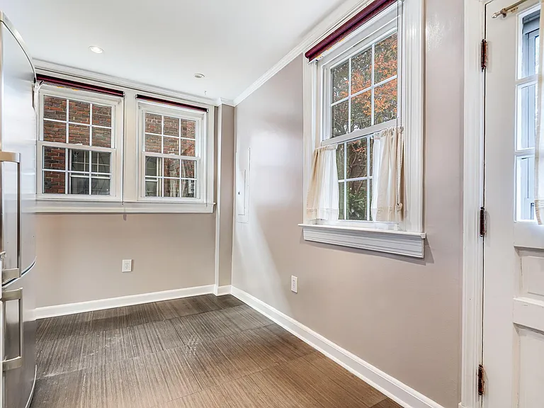 1300 S Barton St #342 — Photo 10