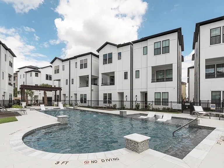 2802 Grand Fountains Dr #A — Photo 31