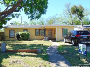 202 Loy Dr, San Antonio, TX 78228