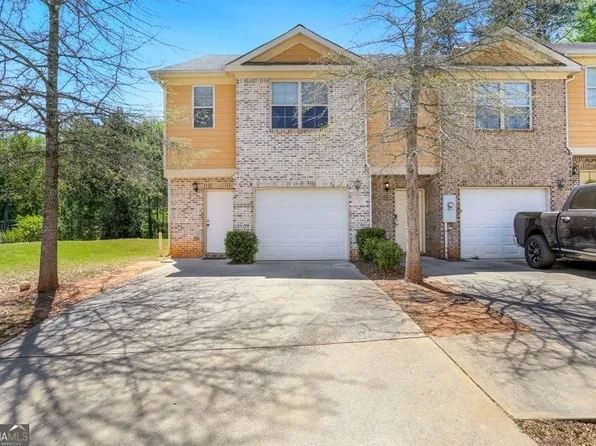 3047 Bonnes Dr, Lithonia, GA 30038