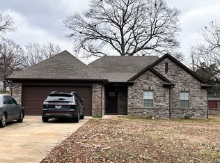 5282 Loch Lomond Dr, Memphis, TN 38116