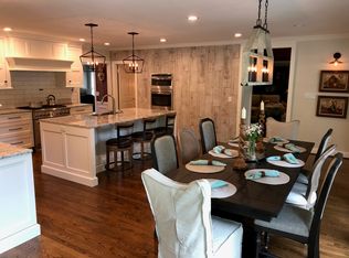 6109 Hunting Rd, Northfield, KY 40222