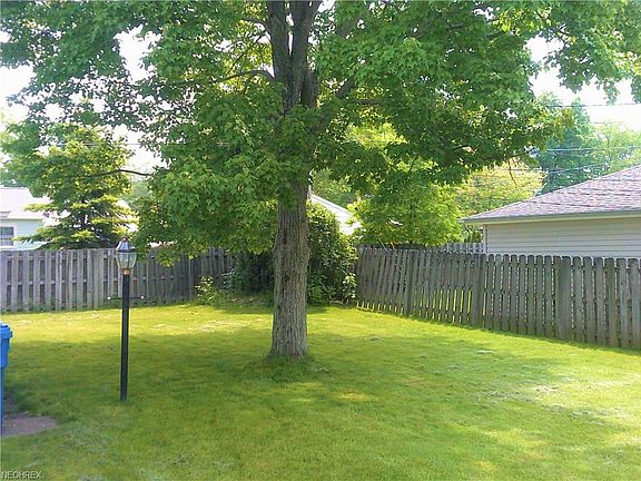 4th image of 7307 Nobb Hill Dr