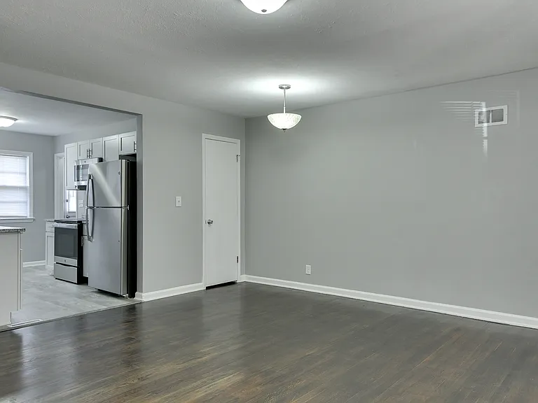 2110 S 50th St #1 — Photo 2