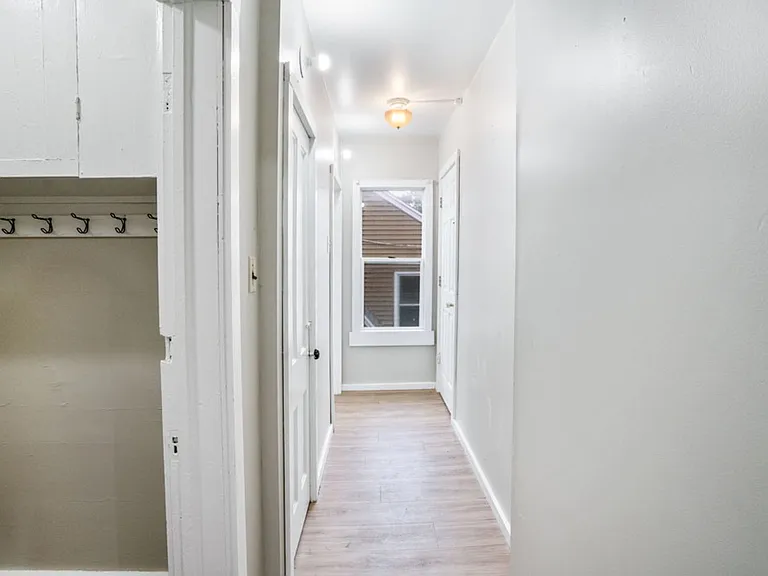 1632 Waterloo Rd - Cedar Falls — Photo 10