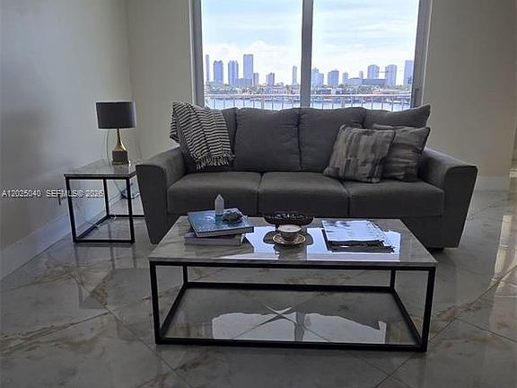 5th image of 16558 NE 26th Ave APT 5D