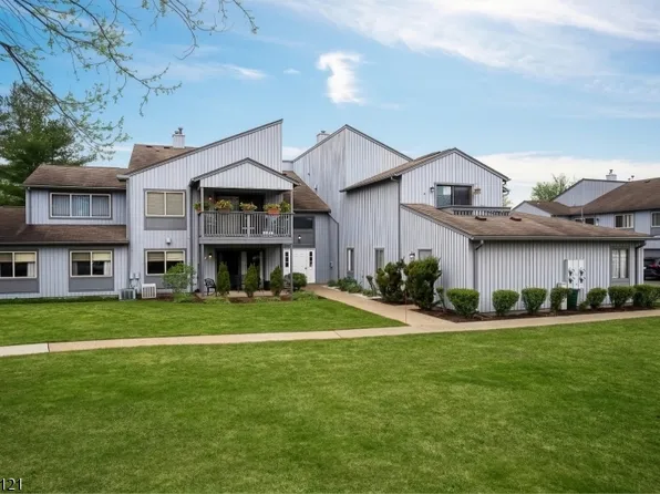 244 Drake Ln, Roxbury Twp., NJ 07852