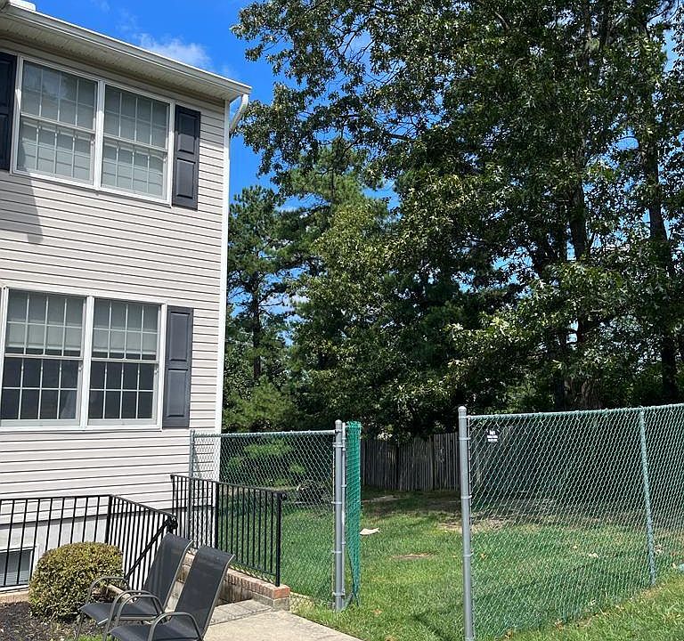 2nd image of 39 Empire Lane