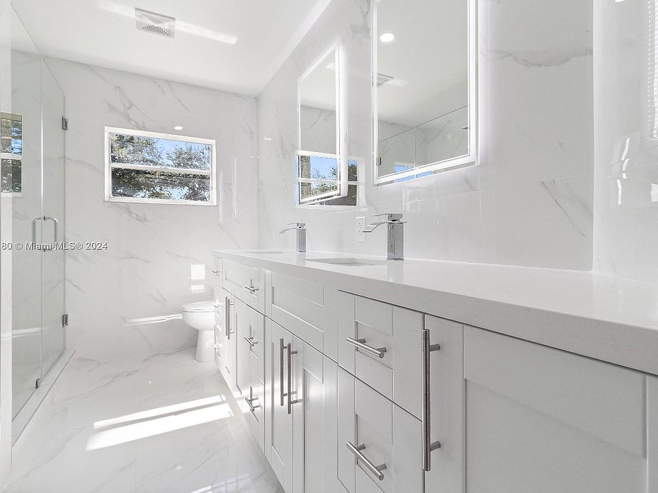 1st image of 18408 NW 9th St