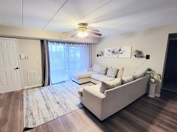 25 Southwark Ct, Holland, PA 18966