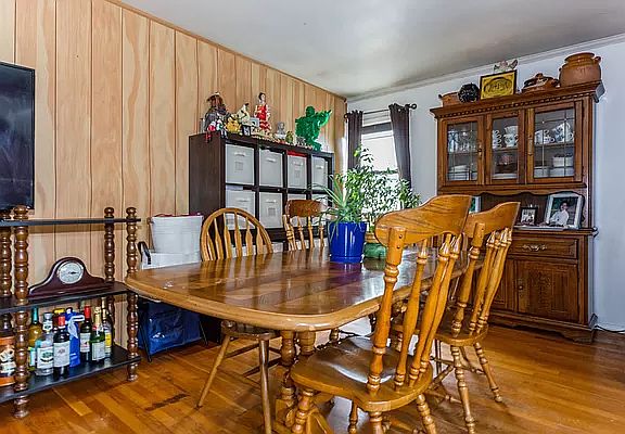 4th image of 61-16 134th St