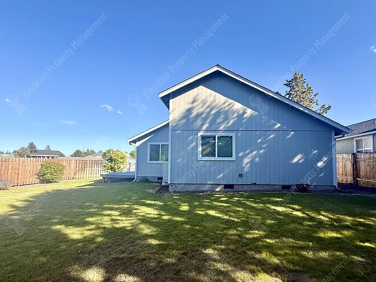 3092 NE Tahoe Ct — Photo 26
