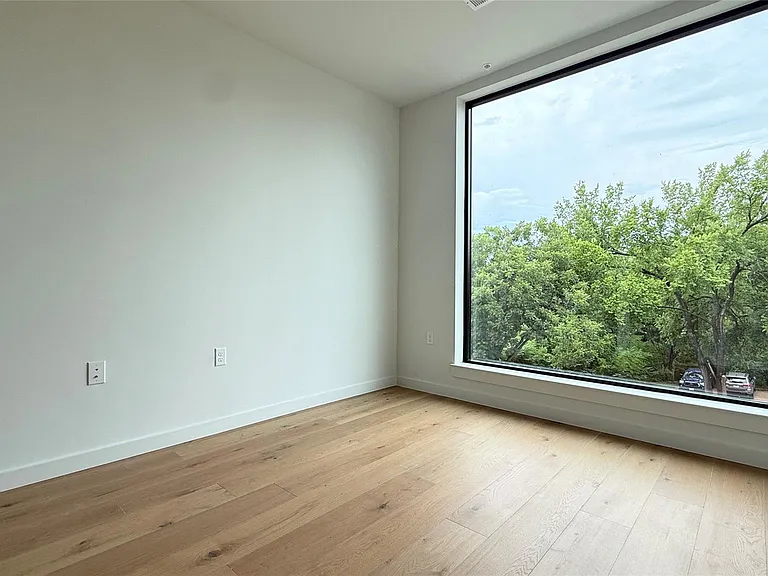 2209 S 1st St #322 — Photo 5