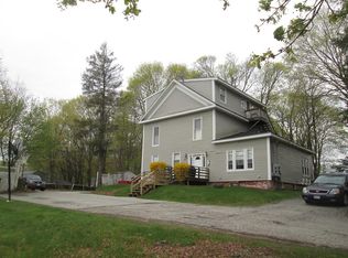 5 Crown St, Webster, MA 01570