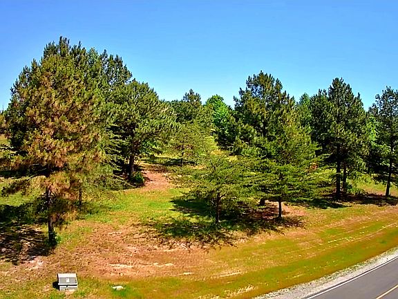 3rd image of 1899 River Bluffs Dr