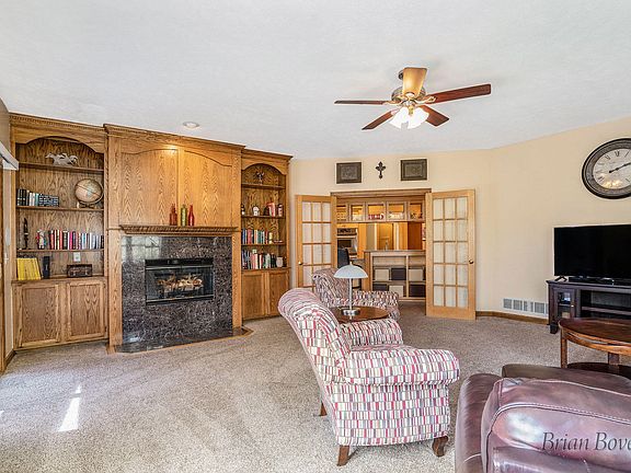 3rd image of 7063 Tramore Ct NE