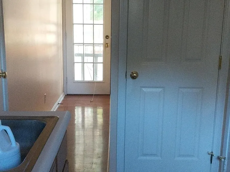 1506 Helmridge Ct — Photo 18