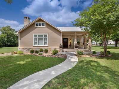 310 E Centre St, Fredericksburg, TX, 78624