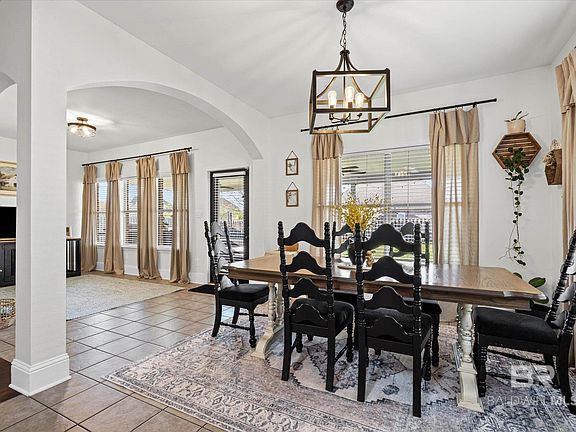 4th image of 11031 Garrett Rd