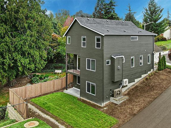 3rd image of 4617 69th Drive NE