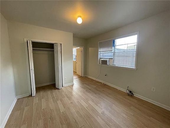 5th image of 3224 Cambronne St