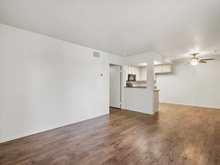 Kimberly Terrace — Photo 16