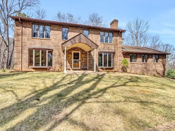 310 Timber Trail Ln, Hardy, VA 24101