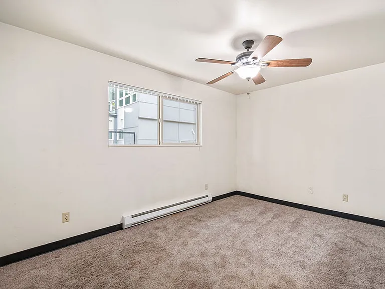 Pet-Friendly Roosevelt Retreat with Modern Kitchen | 6113 Apartments — Photo 16