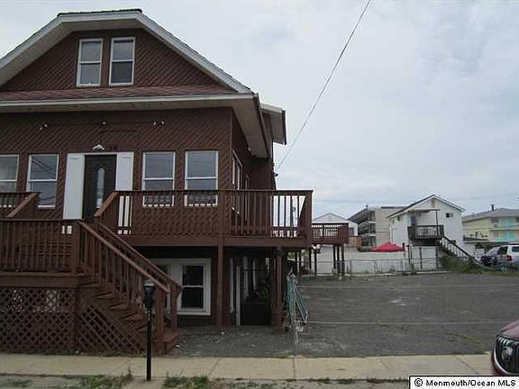2nd image of 34 Dupont Ave