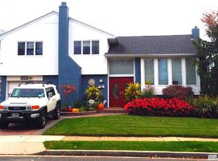 3376 Fairway Rd, Oceanside, NY 11572