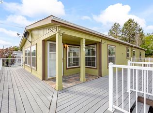 299 4th St, Maupin, OR 97037