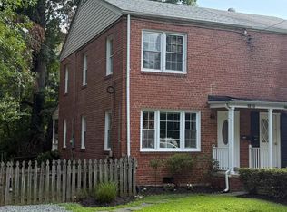 1013 S Buchanan St, Arlington, VA 22204