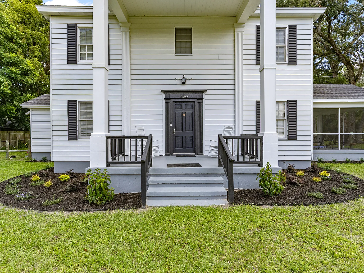4 bed, 2048 sqft, $2,500 — Photo 4
