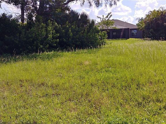 3rd image of 4625 Agualinda Blvd