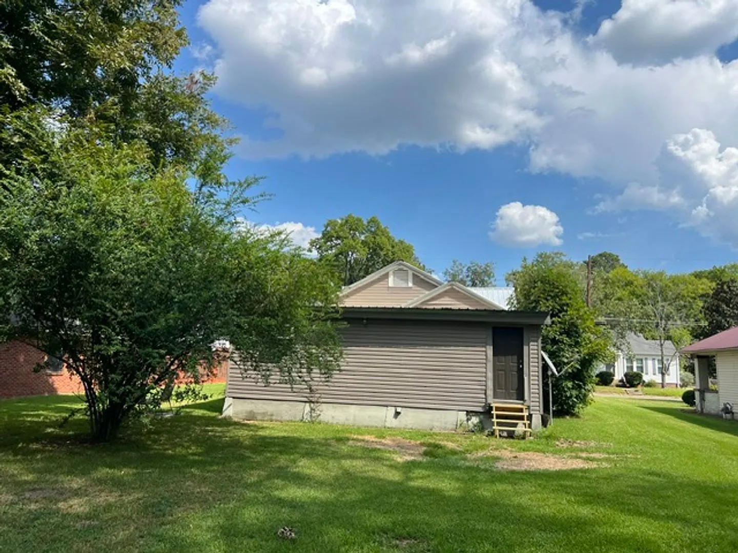 Renovated 3 Bedroom 1 Bath Home for Rent — Photo 2