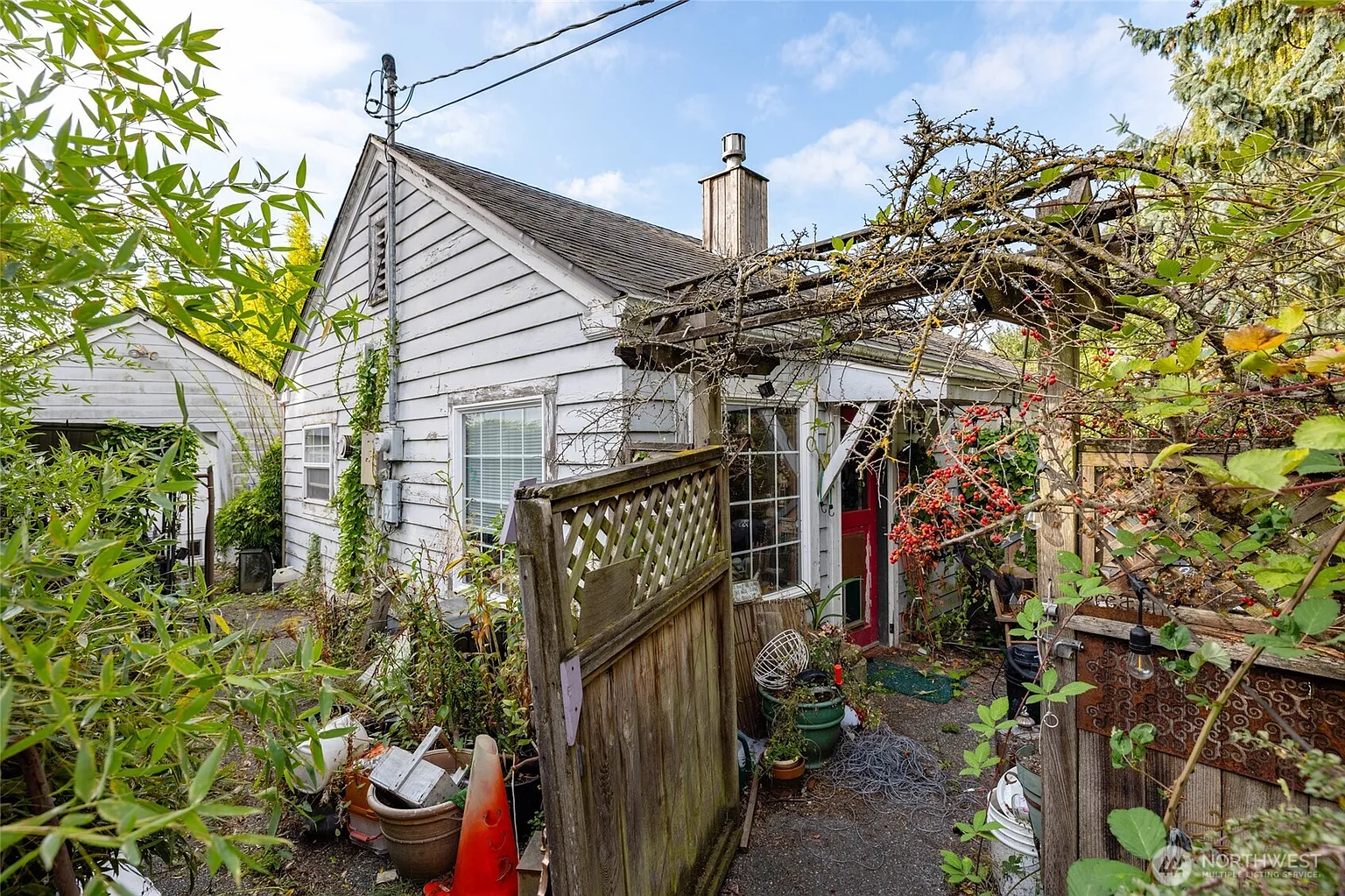 17658 Dunbar Road photo 1
