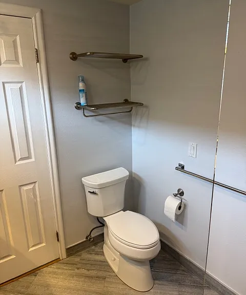 302 N Gertruda Ave — Photo 18