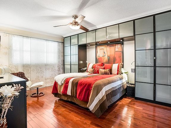 4th image of 4321 NW 16th Street #208