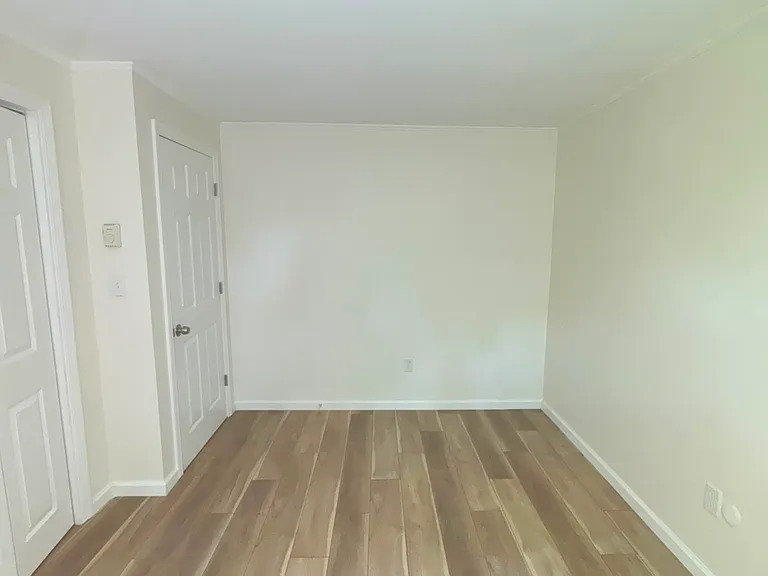 635 E Seneca Tpke #13 — Photo 6