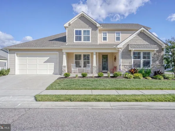 212 Skipping Stone Ln, Dover, DE 19904