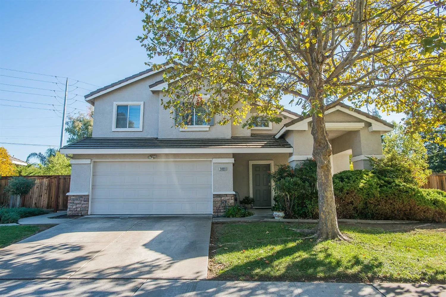 9499 Windrift Ln photo 1