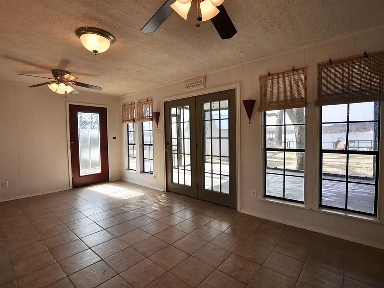 1937 E Lake Dr — Photo 12