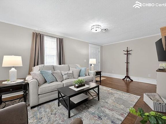 3rd image of 934 Hill St #1