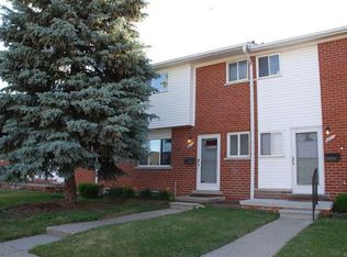 8649 Sterling, Center Line, MI 48015