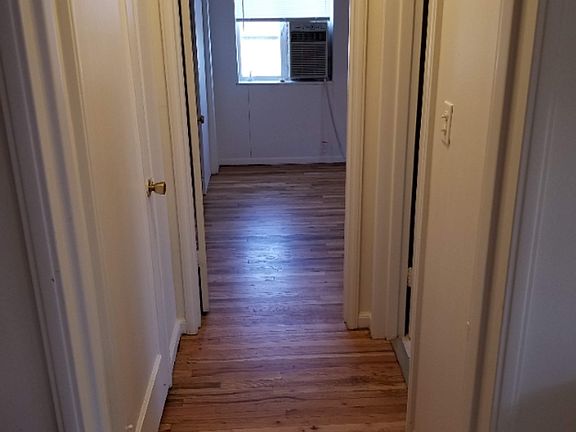 2nd image of 788 E 5th Ave APT 3