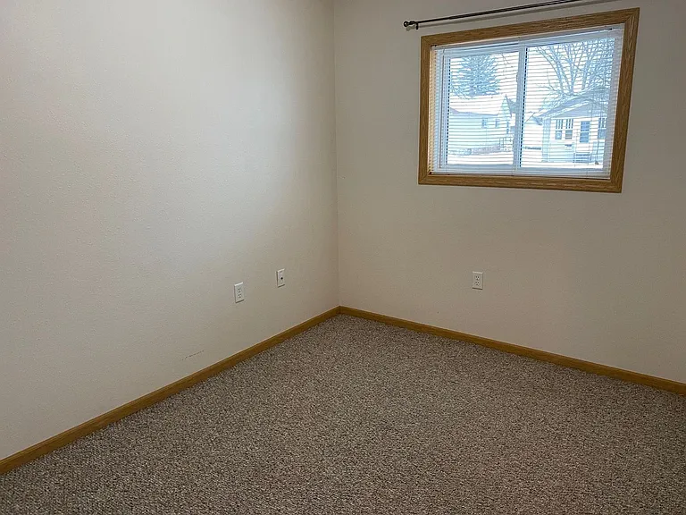 1431 N Stevens St — Photo 11
