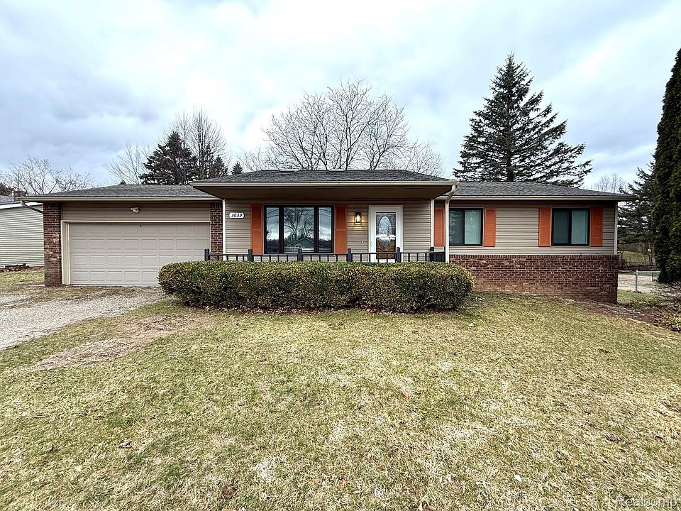 1st image of 3639 Loch Dr
