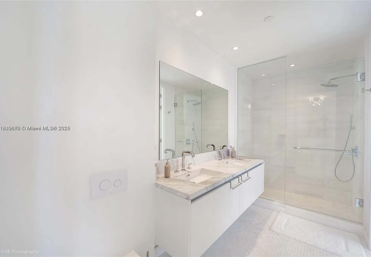 1 bed, 680 sqft, $5,450 — Photo 3