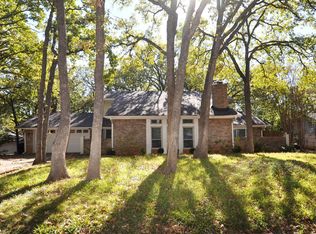 2911 Ridgewood Dr, Grapevine, TX 76051