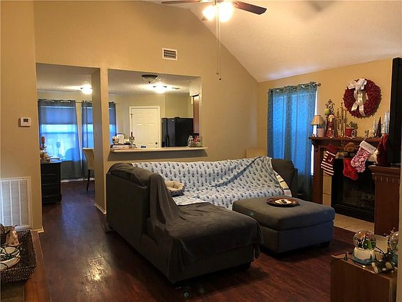 2nd image of 10224 Leatherwood Dr